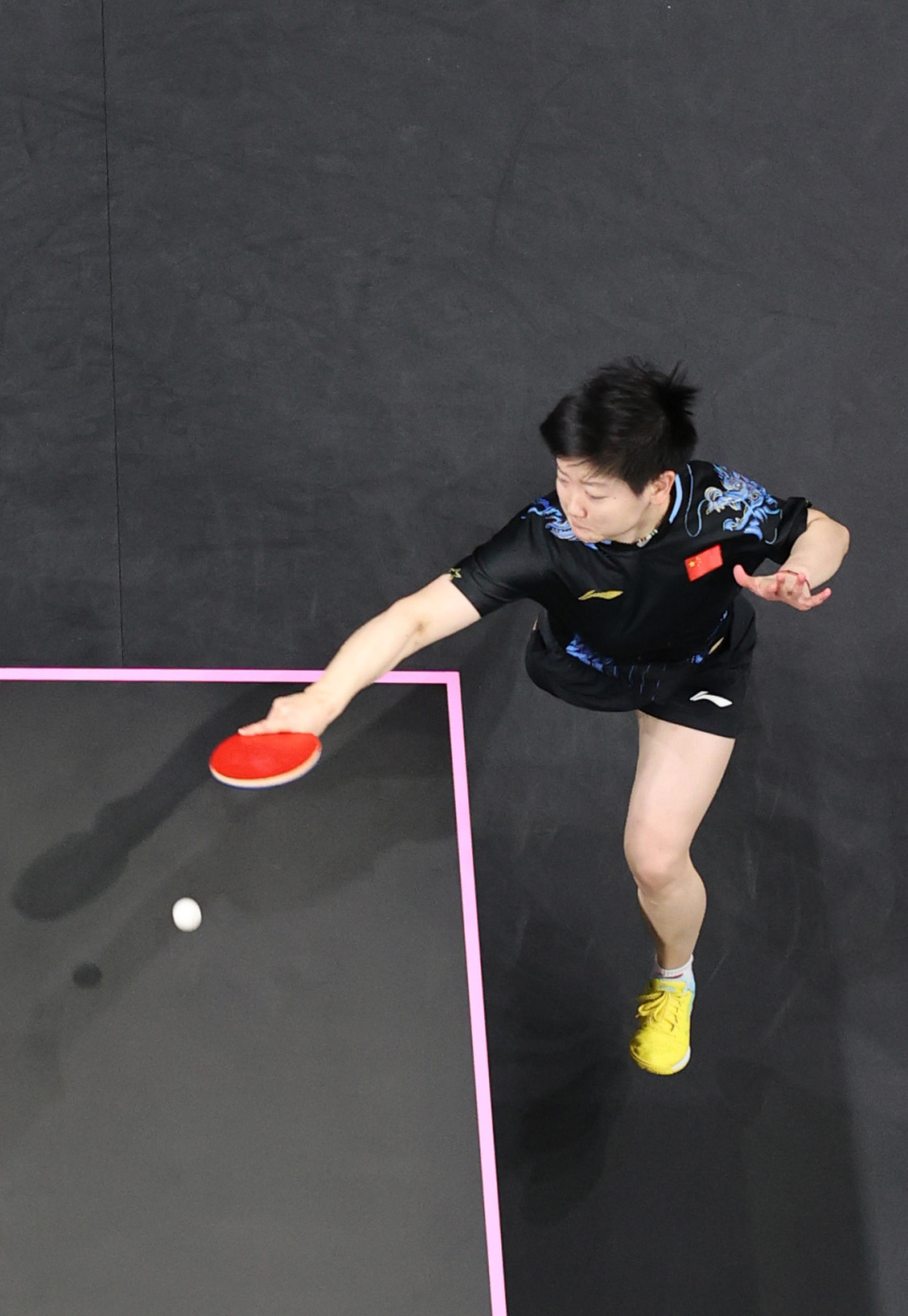 高光表现的 高光表现的