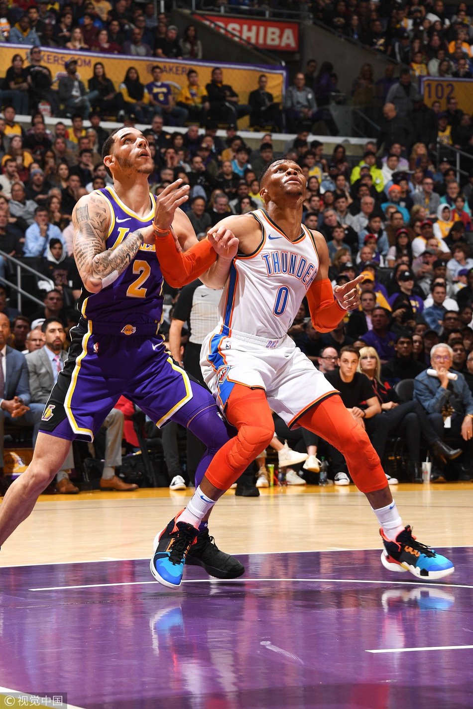 比三连冠的 比三连冠的