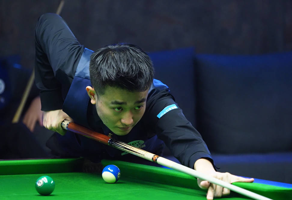 台上高呼队 台上高呼队