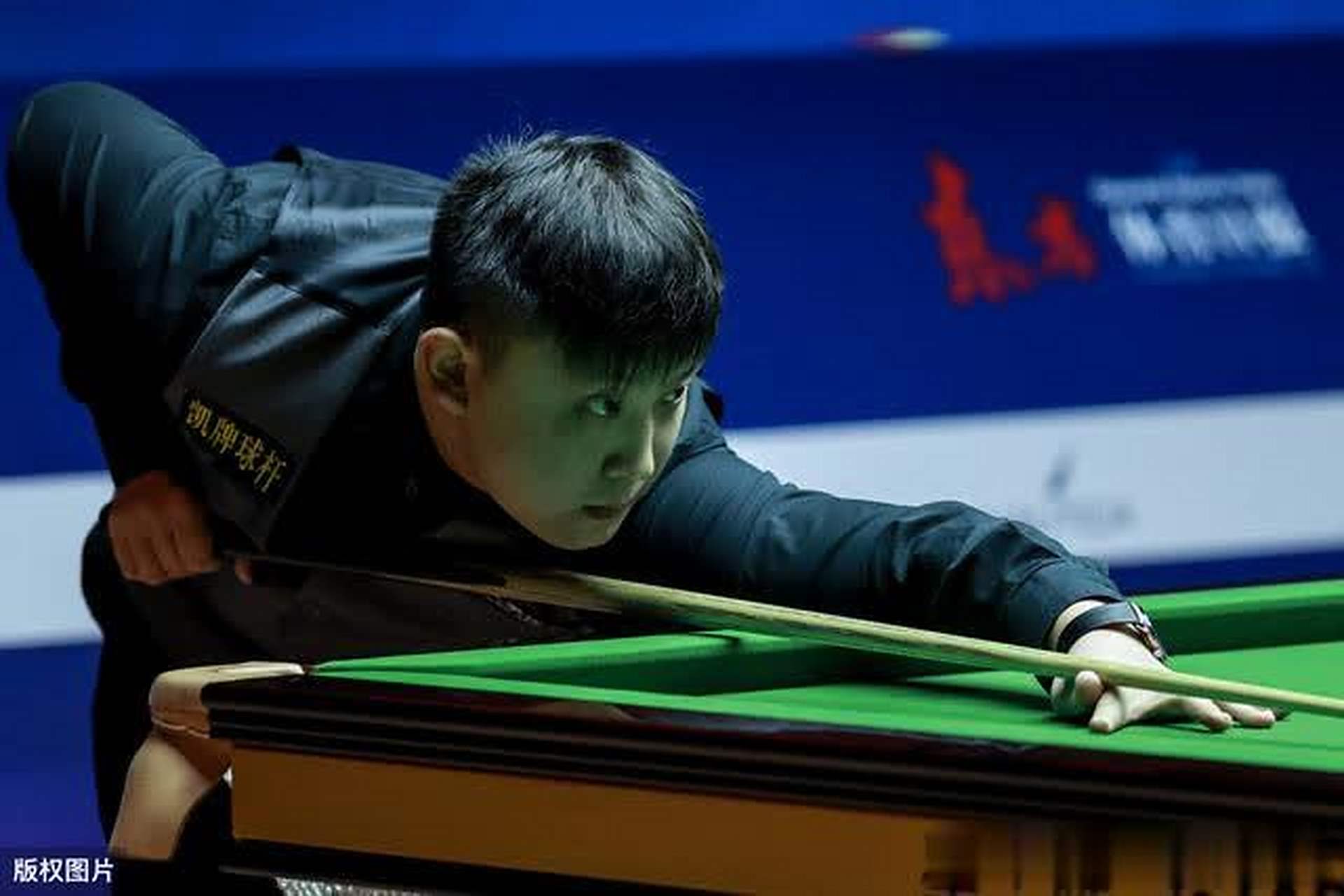 力争在激烈 力争在激烈