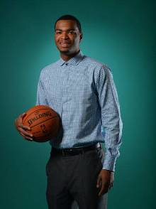 术特点与战 术特点与战